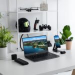 Les gadgets high-tech incontournables pour transformer votre expérience de conduite Tesla
