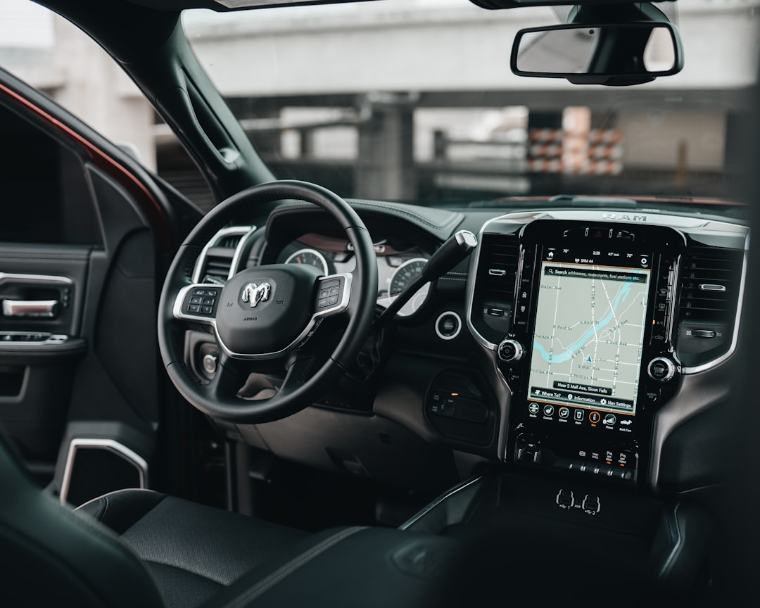 Comment fonctionne un mandataire auto et pourquoi c’est une solution avantageuse en 2025